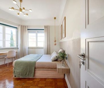 Rua da Palmeira, Lisbon, Lisbon 1200-219 - Photo 4