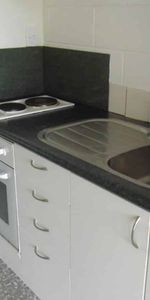 Fantastic location - Photo 3