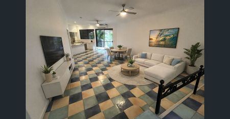 Top-Floor Calm in the Heart of Main Beach - Photo 2