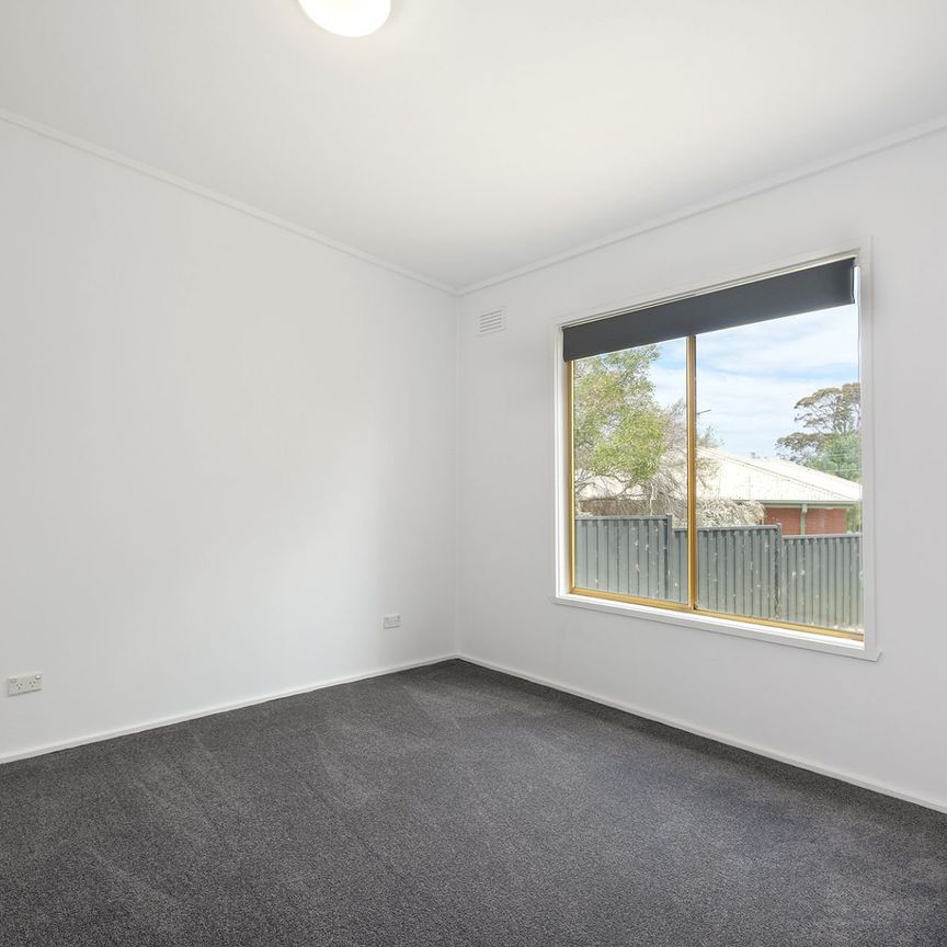 2/22 Bradshaw Street Frankston VIC - Photo 1