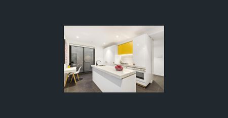 STUNNING ONE BEDROOM APARTMENT IN PRIME LOCATION!!! - Photo 4