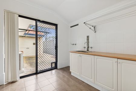 143A Reynolds Road, Mount Pleasant. - Photo 3