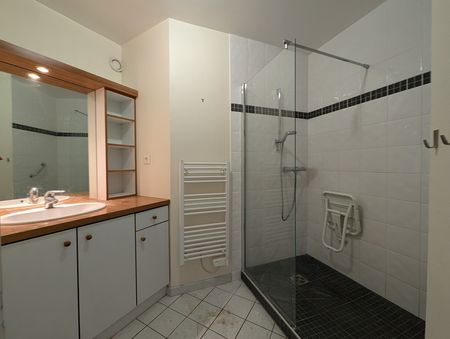 Location Appartement 2 pièces 47m² TROYES 10000 - Photo 5