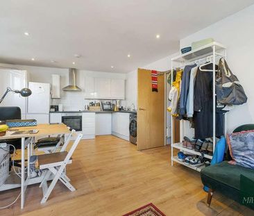 Lea Bridge Road, London, E10 - Photo 5