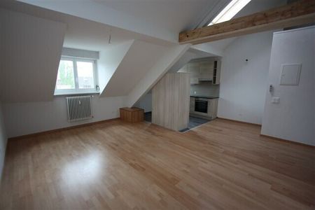 Modern, bright and spacious attic apartment - Photo 4