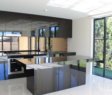 Stunning Two-Story, Three-Bedroom Home! - Photo 6