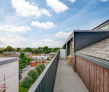 2 bedroom flat in Bazalgette Court - Photo 1