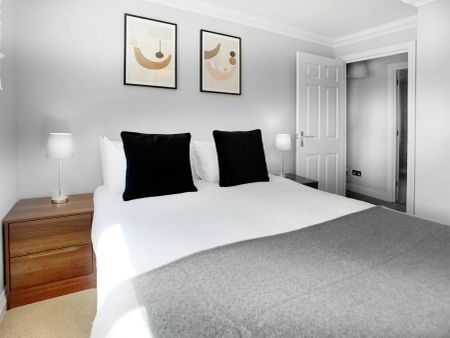 2 Bed, Apartment - Photo 3