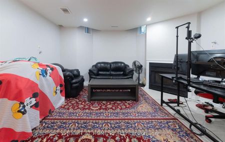 For Lease - 2472 eglinton Avenue Unit# 19, Toronto, Ontario - Photo 5