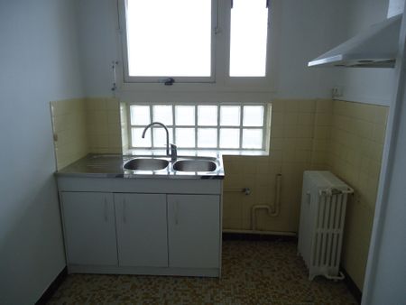 Location Appartement 2 pièces 43m² NEVERS 58000 - Photo 4