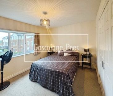 Marlborough Road, Woking, GU21 - Photo 3