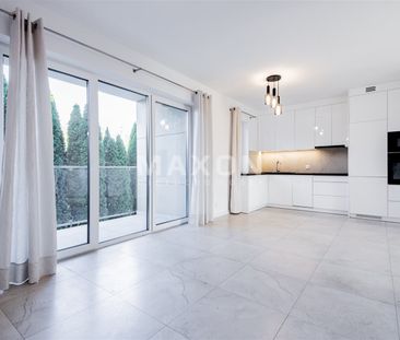 Atrakcyjny apartament z ogródkiem i 2 łazienkami - Photo 1