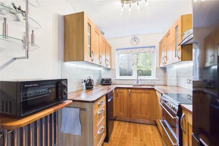 2 bedroom apartment to rent - Photo 4