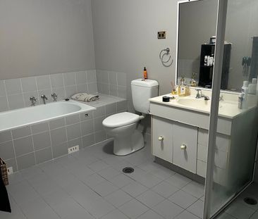 Darlington - Photo 6