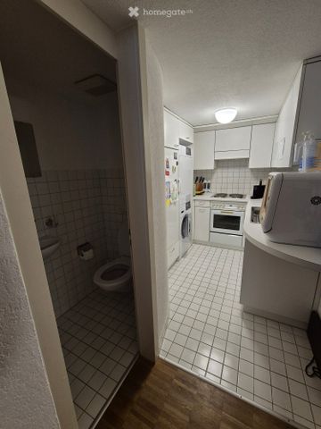 Charmante 2.5-Zimmer-Wohnung mitten in der Altstadt von Baden – per 1. Dezember - Foto 4