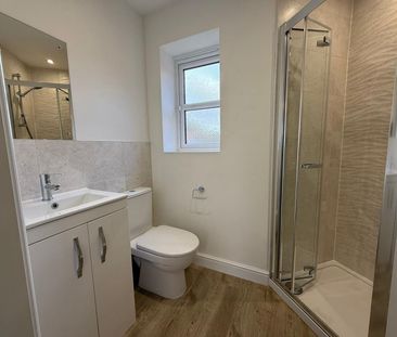 3 Bedroom House To Rent - Photo 2