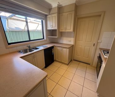 3 BEDROOM HOUSE IN SOUTH SHEPPARTON - Photo 6