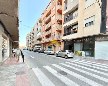 2 BEDROOM APARTMENT IN LA MATA, TORREVIEJA - Photo 3