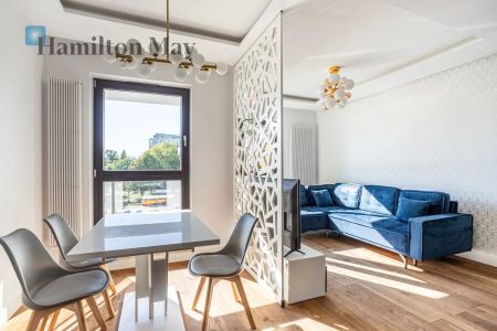 Ciche mieskzanie przy metrze - Фото 5