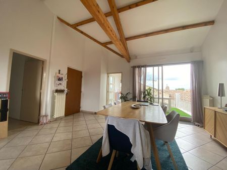 Location Appartement 4 pièces 100m² AVIGNON 84000 - Photo 2