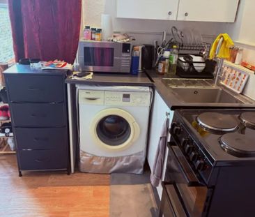 Studio Flat, Walm Lane, NW2 - Photo 3