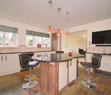 4 bedroom detached house to rent - Photo 6