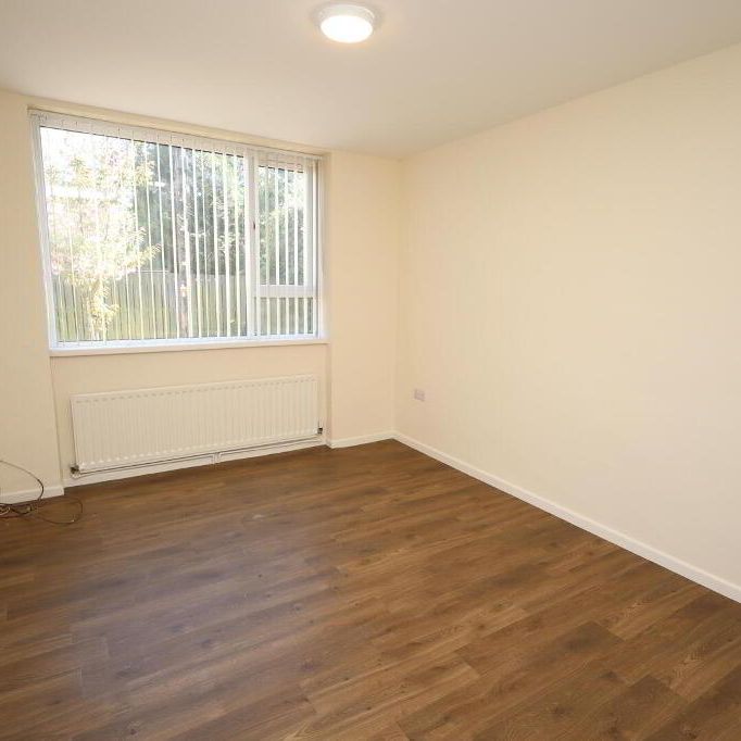 368 Merville Garden Village, Newtownabbey, BT37 9TU - Photo 1