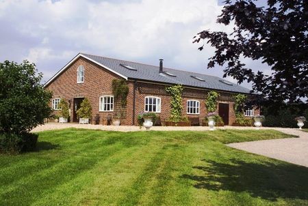 2 bedroom semi-detached house to rent - Photo 5