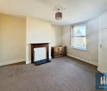 2 bedroom terraced house to rent - Photo 2