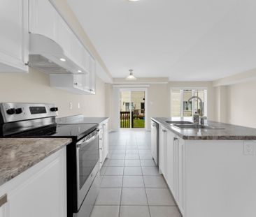 For Lease - 7744 Dockweed Drive, Niagara Falls, Ontario - Photo 2