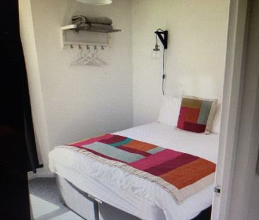 1 Bed Flat, Lewes Road, BN2 - Photo 6