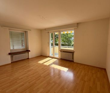 Helle 4-Zimmer-Wohnung mit Balkon in Pratteln - Foto 1
