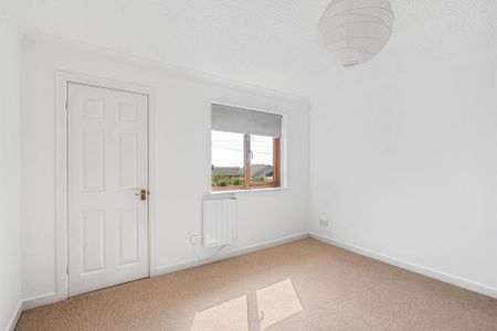 2 bedroom semi-detached house to rent - Photo 3