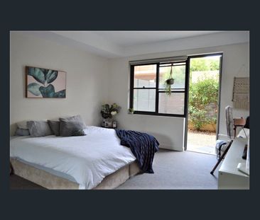 TWO BEDROOM APARTMENT IN THE HEART OF KINGSFORD | UNFURNISHED - Photo 6