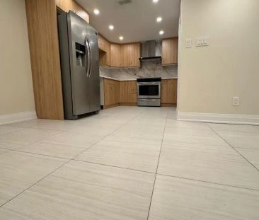 100 LARRATT LANE - Photo 5