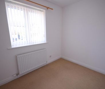 2 bedroom semi-detached house to rent - Photo 3