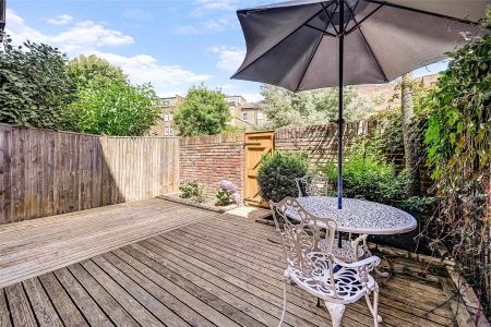 More Close, London, W14 maisonette to rent - Photo 5