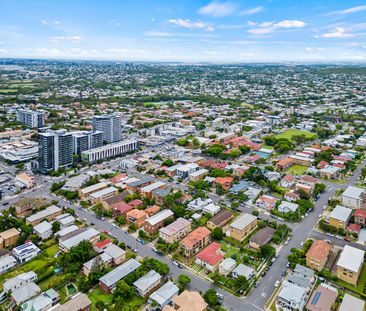 2/23 Amelia Street, 4151, Coorparoo Qld - Photo 4