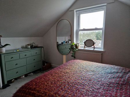 1 bed house / flat share to rent in Old Tiverton Road, Exeter, EX4 - Photo 3