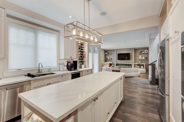 For Lease - 366 Galt Avenue, Oakville, Ontario - Photo 1