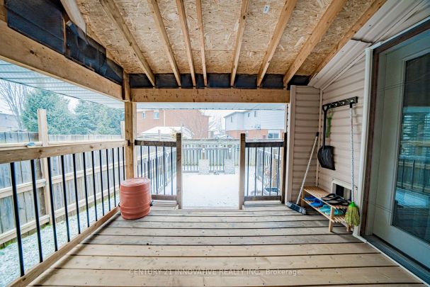 Detached Home For Lease | E9039489 - Photo 1