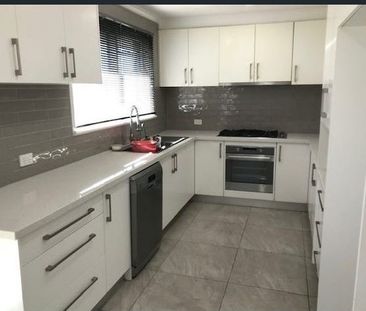 Cozy family home in central location! - Photo 3