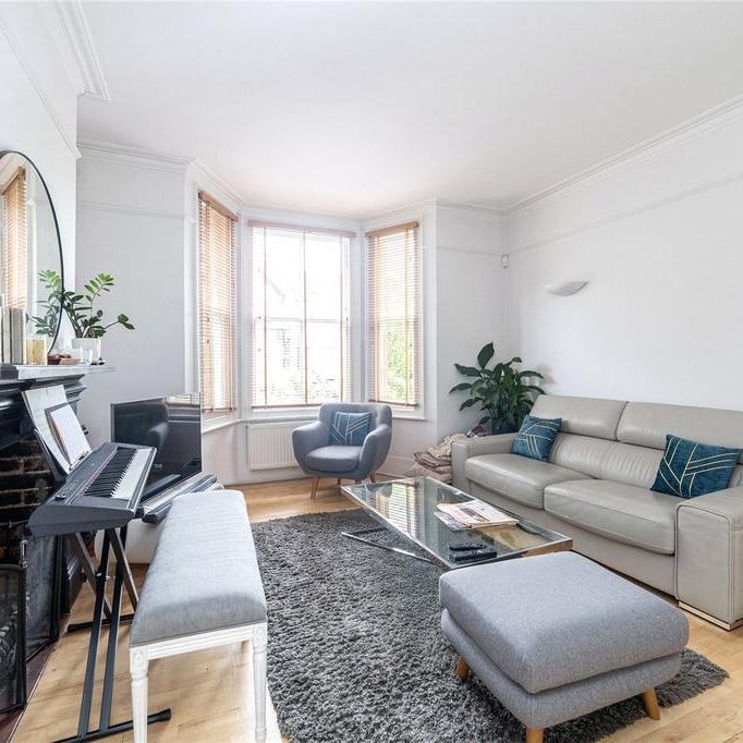 4 bedroom terraced house to rent - Photo 1