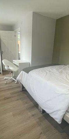 Buckingham Road, OX26 - Photo 1