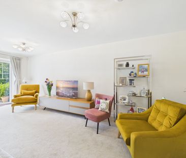1 bedroom Flat in Reading Road, Wokingham - Photo 5