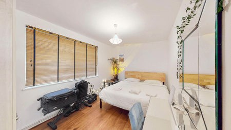 Delamere Terrace, London, W2 - Photo 2