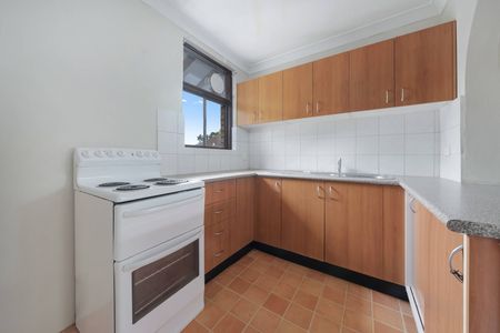 Great Location - Photo 5