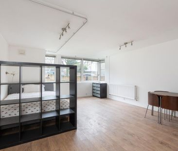 Studio to rent - Photo 3