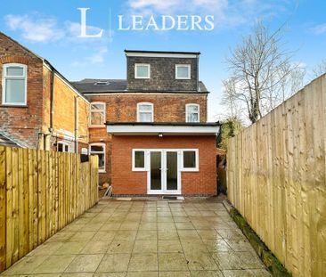 1 bedroom in a house share to rent - Photo 5