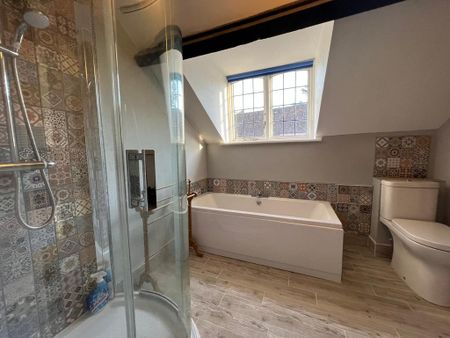 2 bedroom detached house to rent - Photo 3